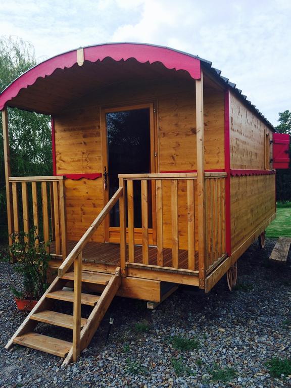 Bed and Breakfast Ferme De La Gortiere Le Teilleul Zimmer foto